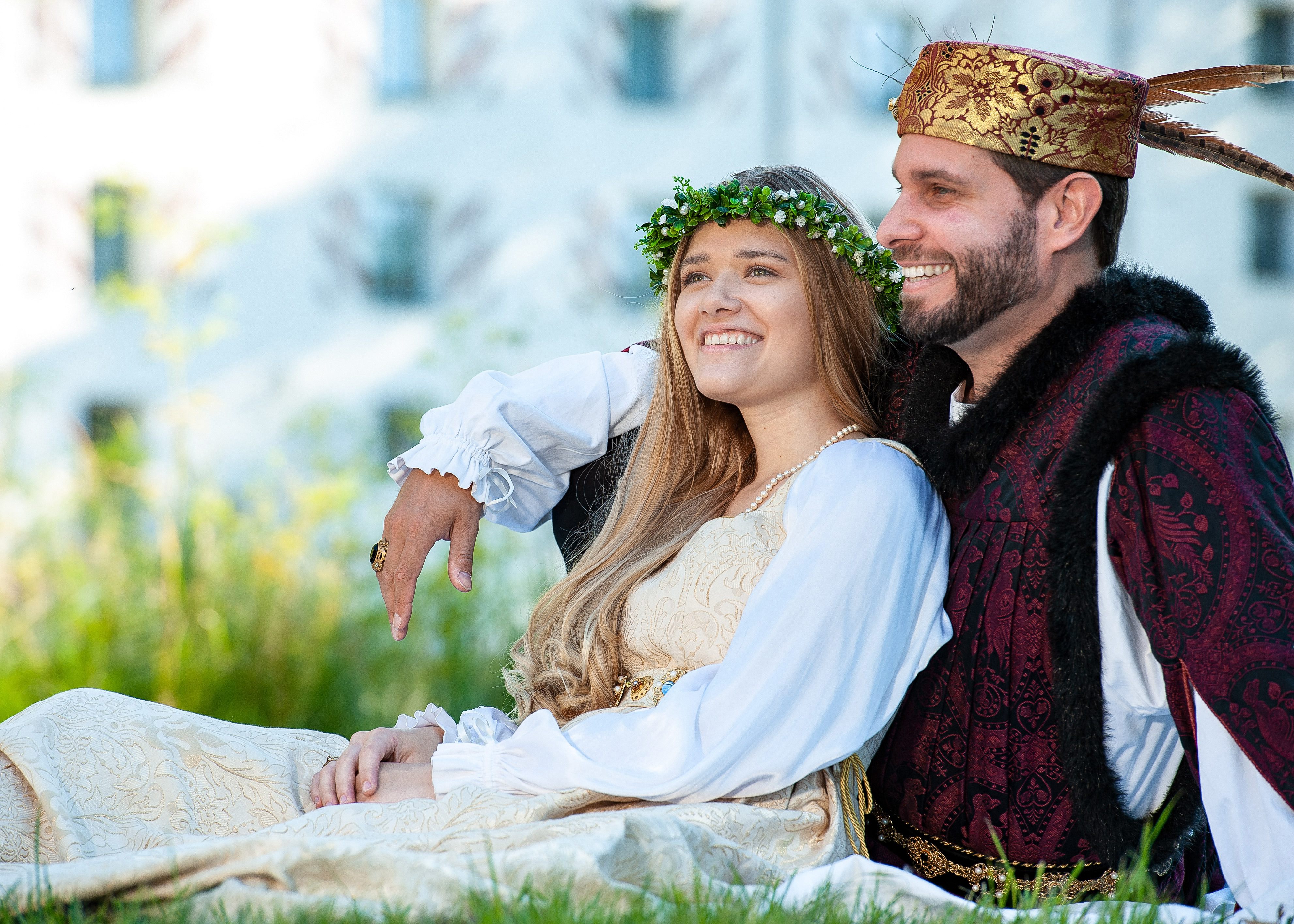 gnes-bernauer-festspiele2019_herzogpaar liegend1 Foto: Jürgen Sperl